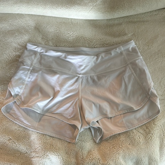 Speed Up Low-Rise Lined Short 2.5”, size 6 - Picture 1 of 6